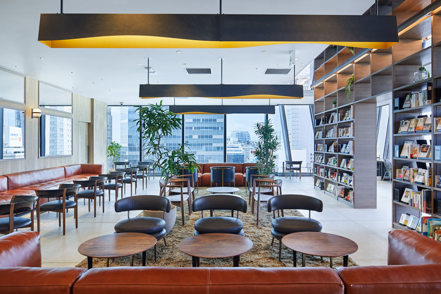 TSUTAYA BOOKSTORE　渋谷スクランブルスクエア店