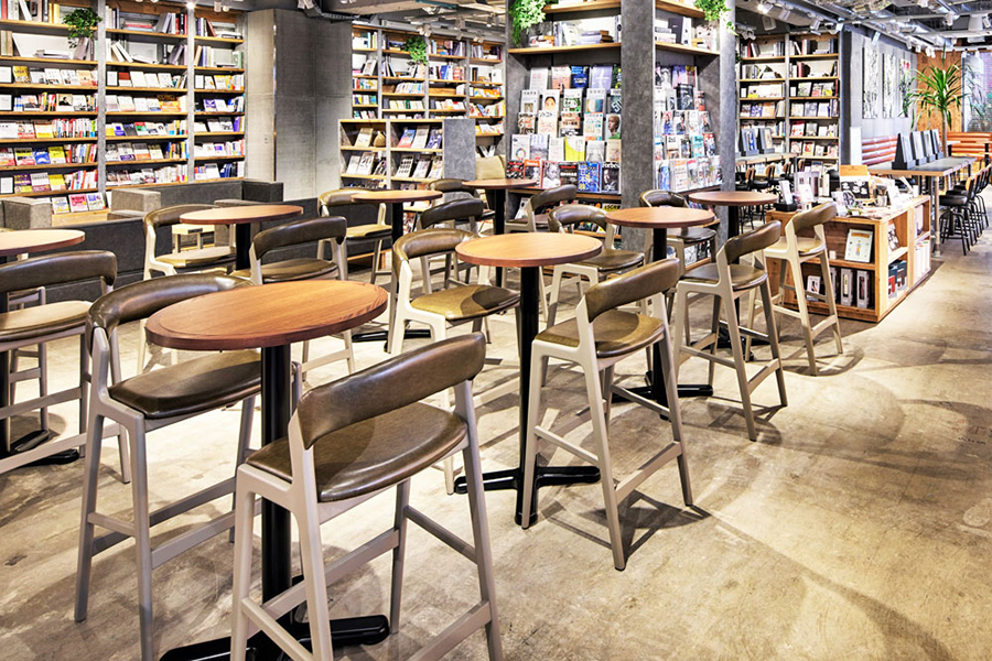 TSUTAYA 田町駅前店
